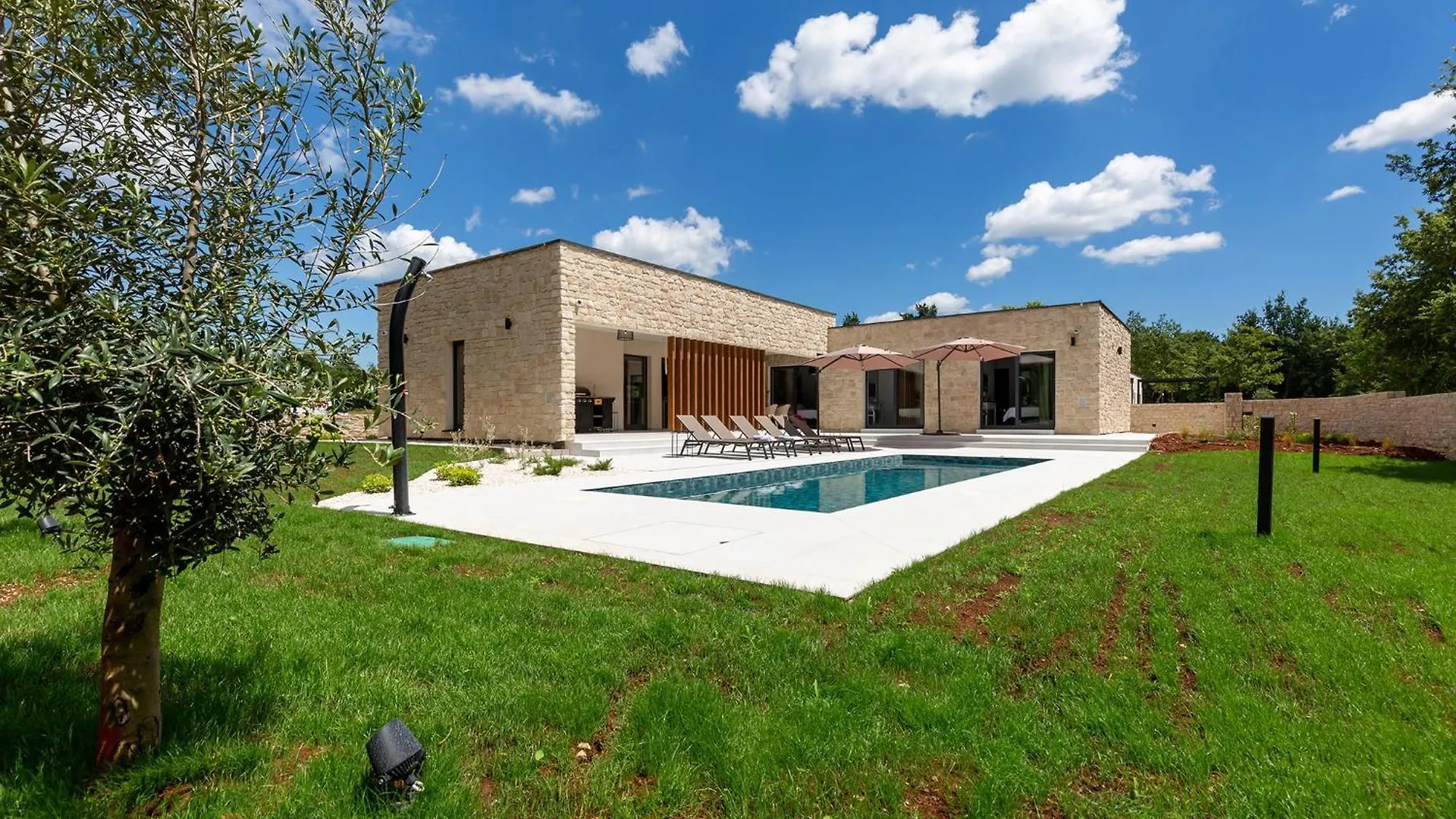 Green Frame Garden Villa West Butkovici  Croatia